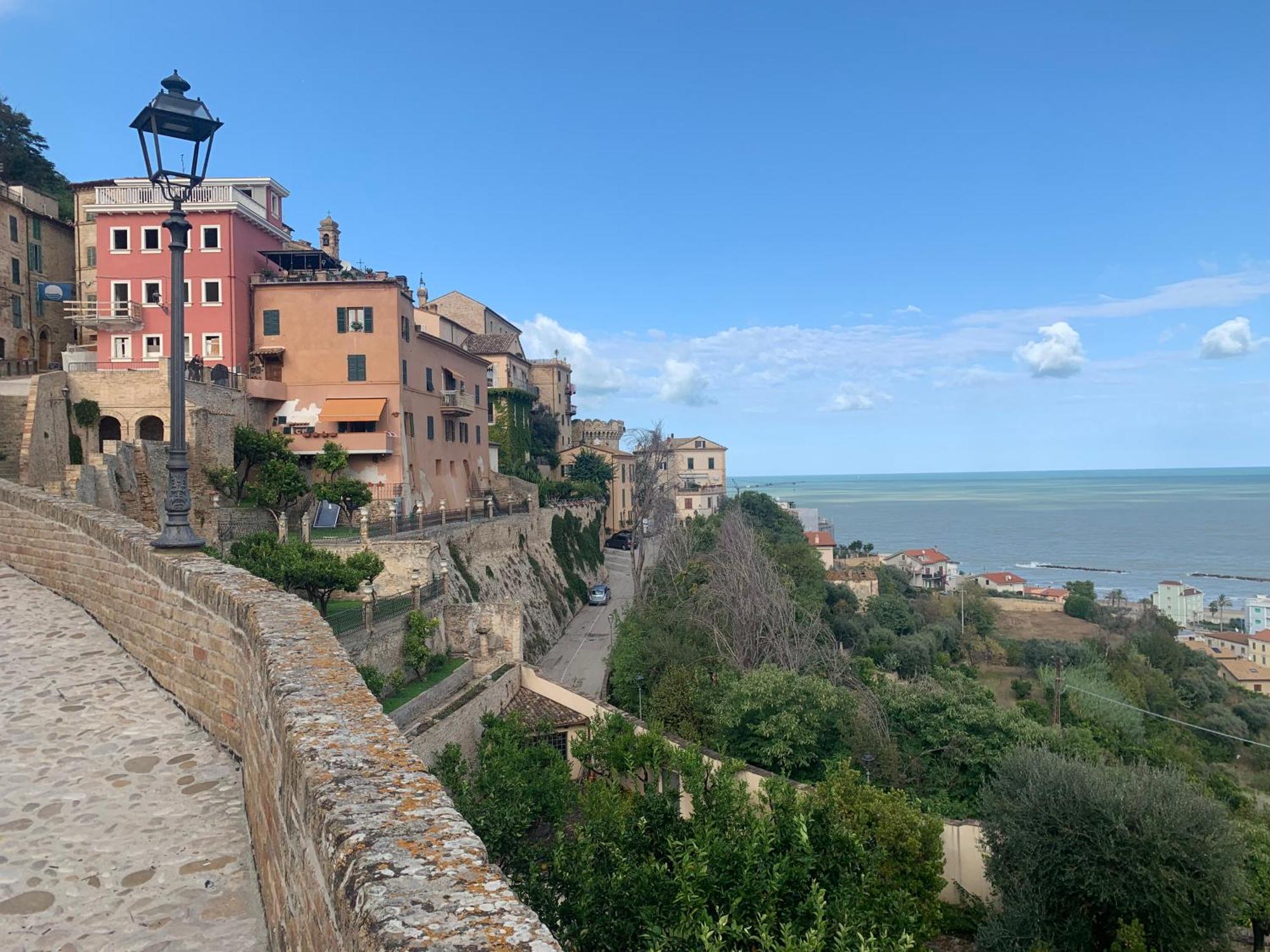 Gastronomic B&B Carlocarla Monte San Pietrangeli Екстериор снимка